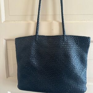 New Quince Black Woven Bag